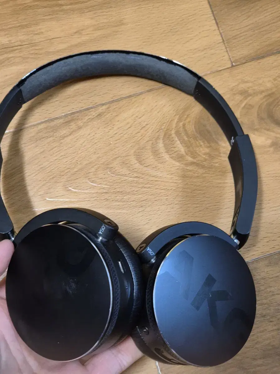 AKG 블루투스 헤드폰 y50